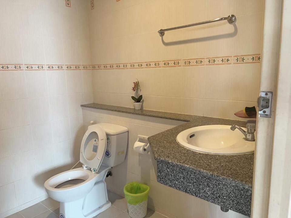 24 Hostel Donmuang Bangkok Extérieur photo
